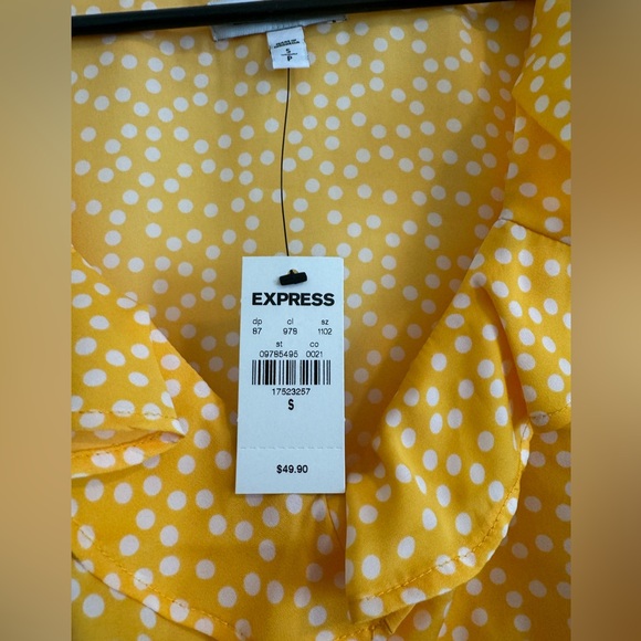 XS-Yellow Polka dot top -Express -NWT - Picture 2 of 6